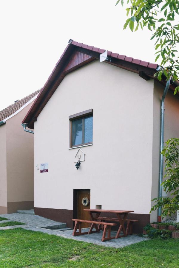 Ubytovani Na Sklipku Jevisovka Bagian luar foto